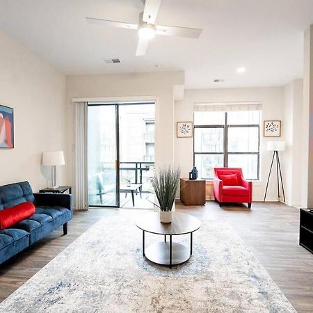 Luxury Apartment Wifi, Gym, Pool, Shops & Food! Unit 329 Charlotte Eksteriør billede